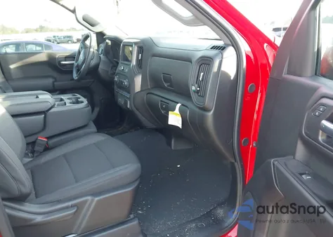 2025 Chevrolet Silverado 1500 2Wd Short Bed Custom z USA, uszkodzony, nr VIN 1GCPABEK4SZ197156